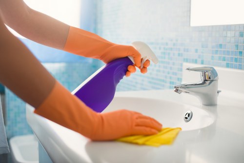 Professional sofa cleaning in a Kings Cross living room